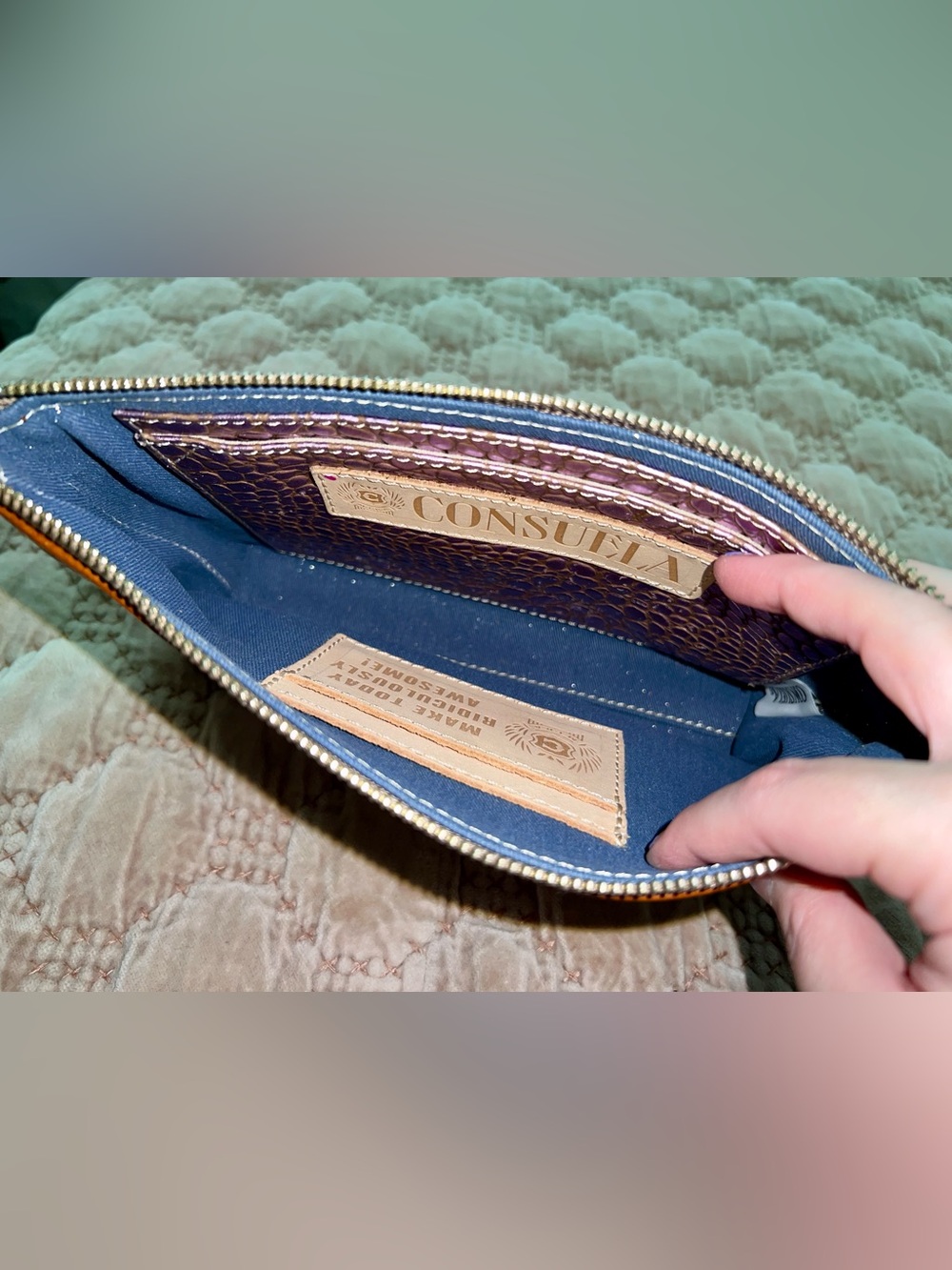 Consuela Brandy Midtown Crossbody w/Strap - Picture 4 of 5